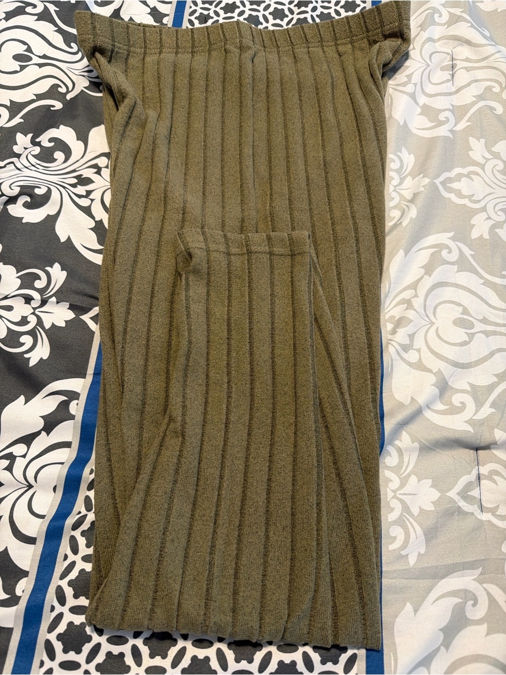 Ribbed Olive Green Women’s Sweater pant set - Picture 3 of 3